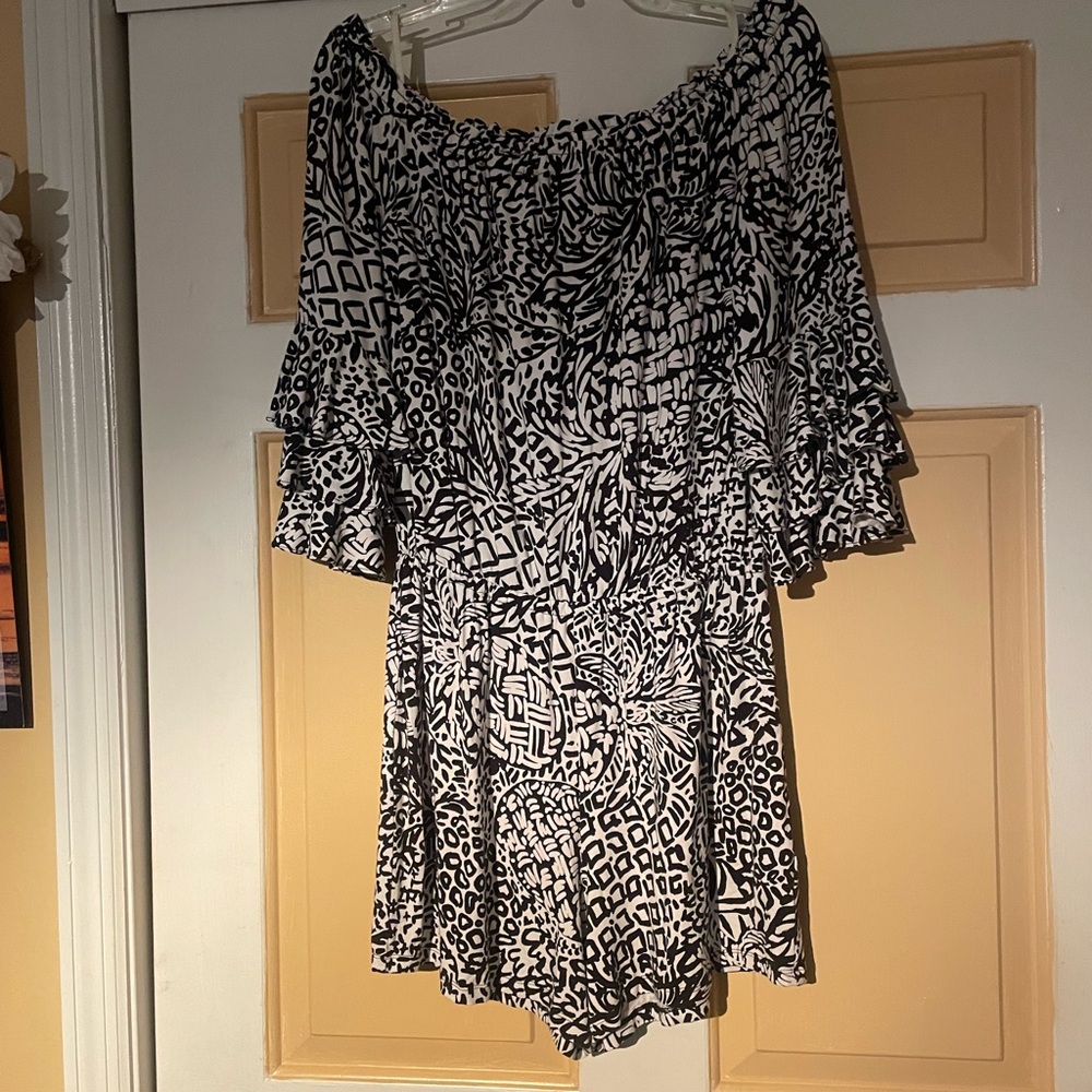 Lilly Pulitzer Black and White Patterned Long Sleeve Romper